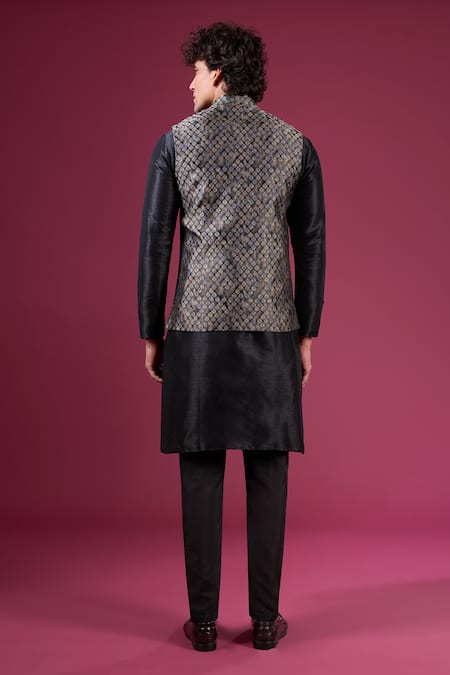 Arihant Rai Sinha Textured Nehru Jacket Kurta Set 