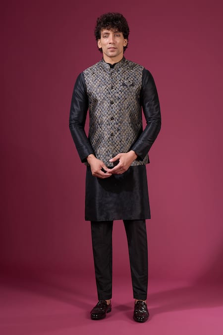 Arihant Rai Sinha Textured Nehru Jacket Kurta Set 