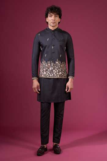 Arihant Rai Sinha Floral Pattern Bundi Kurta Set