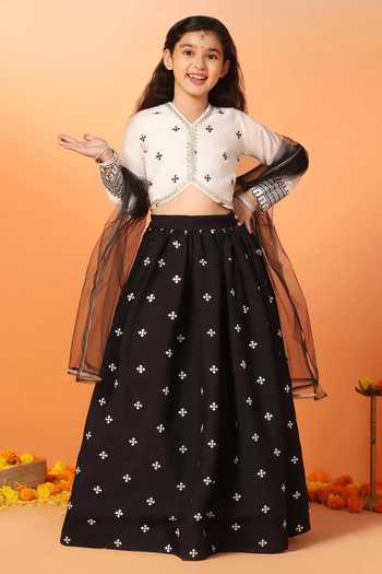 Jhambthreads Contrast Embroidered Lehenga Set 