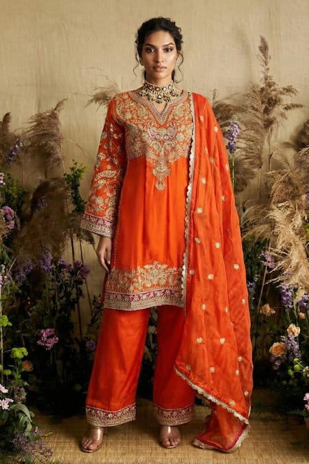 Two Sisters By Gyans Kiran Dori Embroidered Silk Kurta Set 