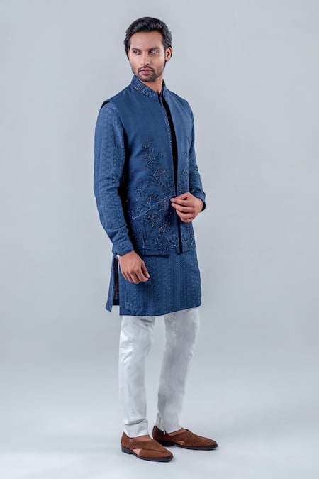 Punit Arora Epitome Of Regality Bundi & Kurta Set 