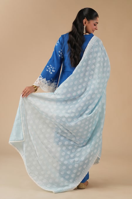 LAHARIO Raat Ki Rani Printed Kurta Set 