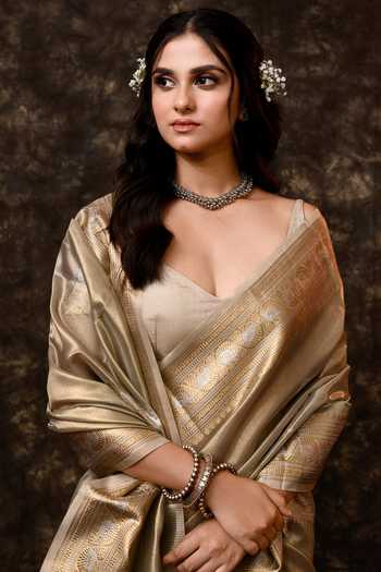 Vishwa By Pinki Sinha_Green Tissue Zari Border Woven Saree With Running Blouse _at_Aza_Fashions