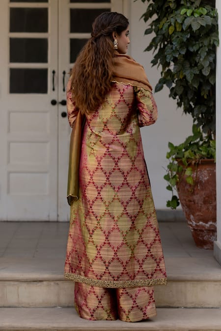 Mimamsaa Razia Checkered Woven Kurta Set 