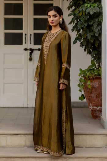 Buy_Mimamsaa_Gold Silk, Tissue Embroidery, Zari Round Neck Noor Neckline Kurta And Pant Set 