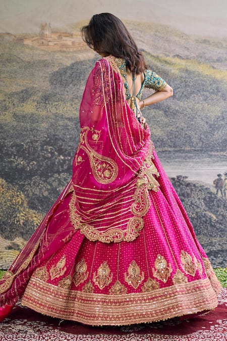 Itrh Aarunya Lehenga Set 