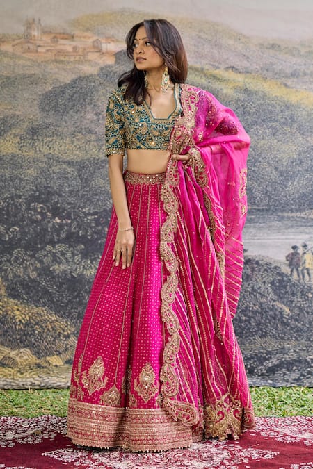 Itrh Aarunya Lehenga Set 