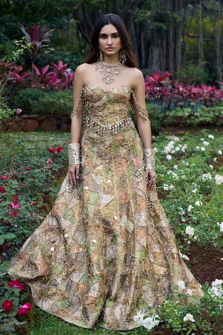 Itrh Gulnaar Gota Lehenga Set 