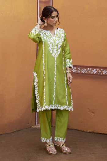 Shop Thetaa Green Cotton, Chanderi Silk Embroidery, Cut Work Split Dori Hand Kurta Set Shop_Thetaa_Green Cotton, Chanderi Silk Embroidery, Cut Work Split Dori Hand Kurta Set