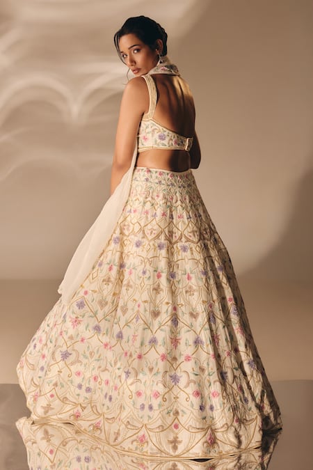 Disha Muchhala Floral Embroidered Bridal Lehenga Set 