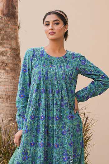 Shop_Gulabo Jaipur_Green Cotton, Cambric Round Neck, Yes Rida Floral Print Kurta Pant Set _Online_at_Aza_Fashions