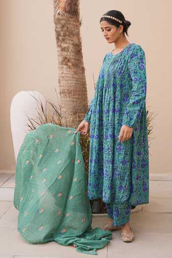 Gulabo Jaipur_Green Cotton, Cambric Round Neck, Yes Rida Floral Print Kurta Pant Set _at_Aza_Fashions
