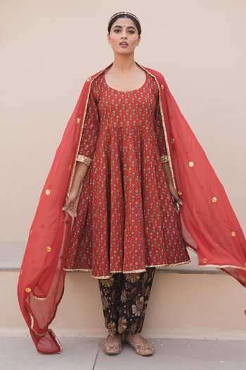 Gulabo Jaipur_Red Cotton, Cambric Zari Round Neck Ira Floral Motif Anarkali Set _Online_at_Aza_Fashions