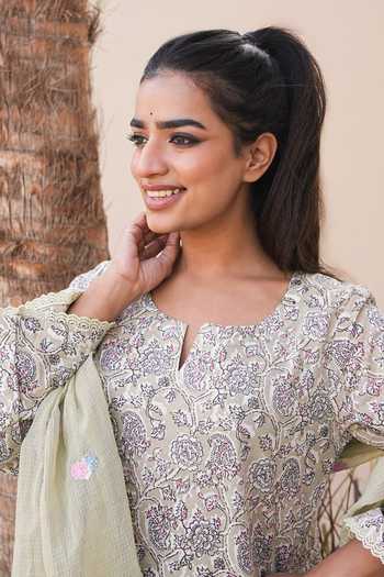 Shop Gulabo Jaipur Green Cotton, Cambric Embroidery Split V-neck, Yes Afsana Printed Kurta Set Shop_Gulabo Jaipur_Green Cotton, Cambric Embroidery Split V-neck, Yes Afsana Printed Kurta Set