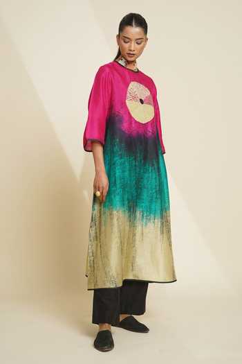 Taika By Poonam Bhagat_Pink Silk Embroidery Round Neck Printed Blended Kurta And Pant Set _at_Aza_Fashions