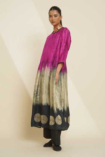 Buy_Taika By Poonam Bhagat_Pink Silk Embroidery Round Neck Printed Kurta And Pant Set _Online_at_Aza_Fashions