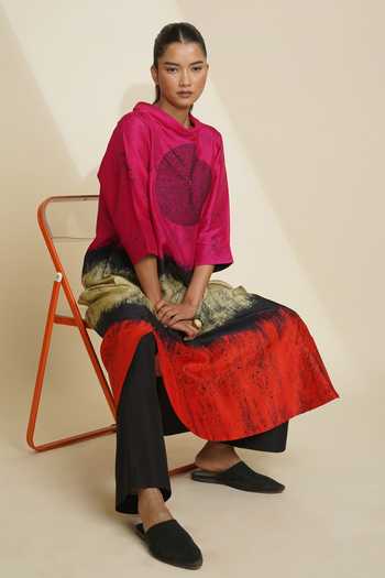 Taika By Poonam Bhagat_Pink Silk Embroidery Shawl Neck Printed Blended Kurta And Pant Set _at_Aza_Fashions