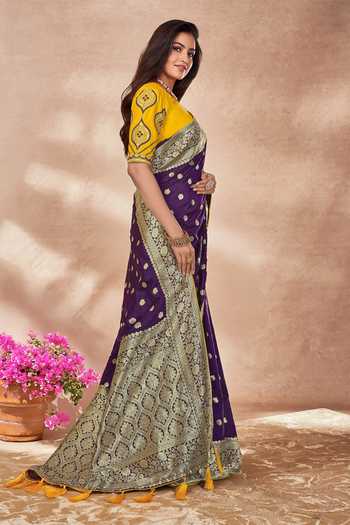 Buy_Khwaab By Sanjana Lakhani_Purple Georgette, Silk Embroidery Boat Neck Floral Woven Saree Set _Online_at_Aza_Fashions