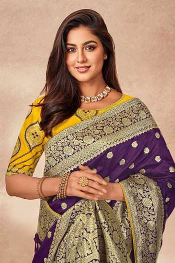Khwaab By Sanjana Lakhani_Purple Georgette, Silk Embroidery Boat Neck Floral Woven Saree Set _at_Aza_Fashions
