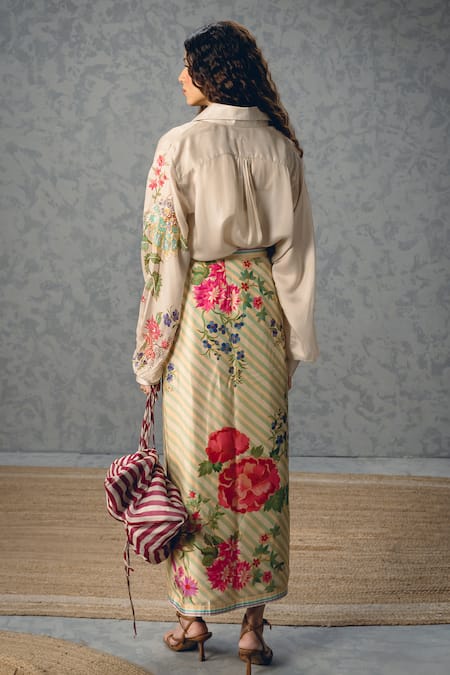 Paulmi And Harsh Lya Printed Satin Shirt & Skirt Set 