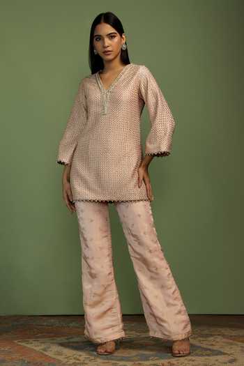 Shop Mustard Moon By Neyha And Vrinda Pink Tissue Pearls, Zari, Gota Patti, Beads Karisma Textured Kurta And Pant Set Online at Aza Fashions Shop_Mustard Moon By Neyha And Vrinda_Pink Tissue Pearls, Zari, Gota Patti, Beads Karisma Textured Kurta And Pant Set _Online_at_Aza_Fashions