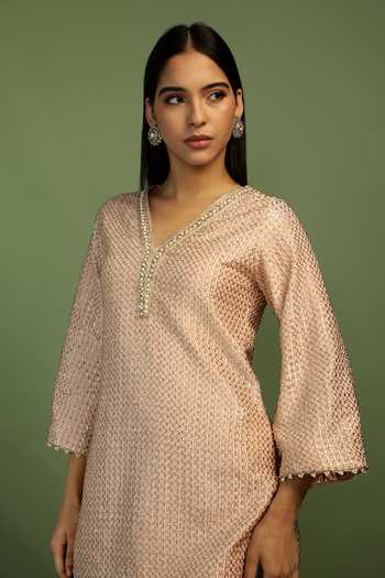 Mustard Moon By Neyha And Vrinda Pink Tissue Pearls, Zari, Gota Patti, Beads Karisma Textured Kurta And Pant Set at Aza Fashions Mustard Moon By Neyha And Vrinda_Pink Tissue Pearls, Zari, Gota Patti, Beads Karisma Textured Kurta And Pant Set _at_Aza_Fashions