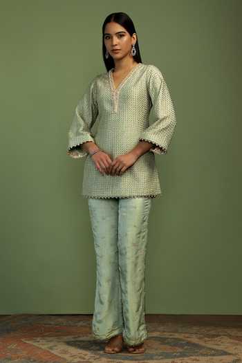 Buy Mustard Moon By Neyha And Vrinda Gold Tissue Gota Patti, Pearls, Beads, Karisma Embellished Kurta And Pant Set Online at Aza Fashions Buy_Mustard Moon By Neyha And Vrinda_Gold Tissue Gota Patti, Pearls, Beads, Karisma Embellished Kurta And Pant Set _Online_at_Aza_Fashions