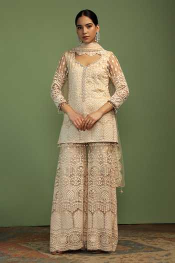 Mustard Moon By Neyha And Vrinda Kia Scallop Motif Embroidered Kurta Set 