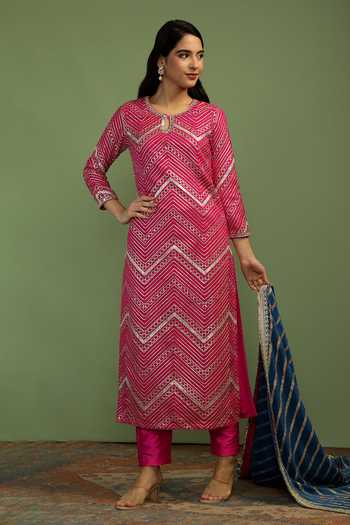 Shop Mustard Moon By Neyha And Vrinda Pink Georgette, Silk, Chinon Gota Patti Keyhole Amal Chevron Pattern Kurta Set Online at Aza Fashions Shop_Mustard Moon By Neyha And Vrinda_Pink Georgette, Silk, Chinon Gota Patti Keyhole Amal Chevron Pattern Kurta Set _Online_at_Aza_Fashions