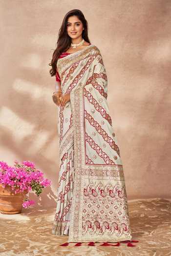 Khwaab By Sanjana Lakhani_White Georgette, Silk Embroidery, Sequins Round Floral Geometric Woven Saree Set _Online_at_Aza_Fashions