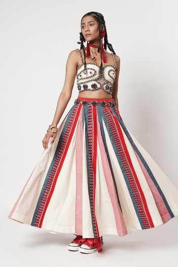 Buy_Shwetanga_Red Cotton Beads, Fabric Flowers Sweetheart Panelled Naga Skirt And Bustier Set 
