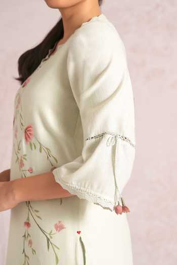 Kaveri_Green Linen Embroidery, Lace V-neck Blush Vines Kurta And Pant Set _Online_at_Aza_Fashions