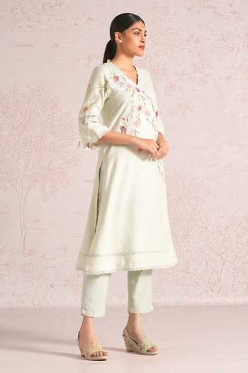 Buy_Kaveri_Green Linen Embroidery, Lace V-neck Blush Vines Kurta And Pant Set _Online_at_Aza_Fashions