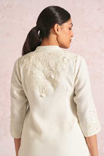 Shop_Kaveri_Cream Linen Applique Mandarin Collar Floral Shadows Embroidered Kurta And Pant Set _Online_at_Aza_Fashions
