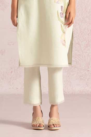 Kaveri_Green Linen Embroidery, Applique, Lace V-neck Painted Petals Kurta And Pant Set _Online_at_Aza_Fashions