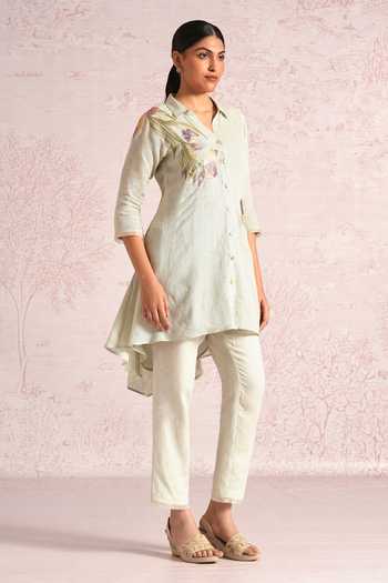 Buy_Kaveri_Green Linen Applique, Embroidery, Lace V-neck Painted Petals Kurta And Pant Set _Online_at_Aza_Fashions