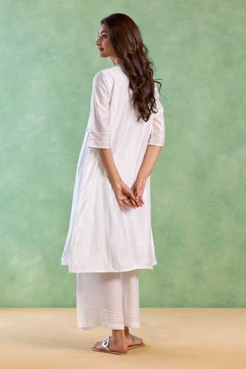 Nero India Petal Embroidered Chanderi Kurta & Pant Set 