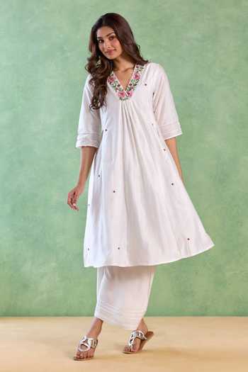 Buy_Nero India_Pink Chanderi Embroidery V-neck Petal Kurta And Pant Set 