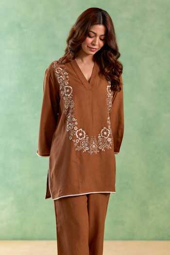 Nero India_Brown Linen Embroidery V-neck Bloom Top And Pant Set _Online_at_Aza_Fashions