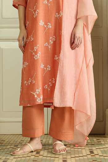 Buy_Vaayu_Orange Muslin Embroidery Round Neck Tangerine Kurta Set _Online_at_Aza_Fashions