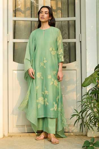 Buy_Vaayu_Green Cotton, Muslin Applique Round Neck Verdant Work Kurta Set _Online_at_Aza_Fashions