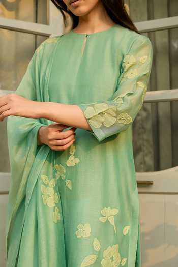 Shop_Vaayu_Green Cotton, Muslin Applique Round Neck Verdant Work Kurta Set _Online_at_Aza_Fashions