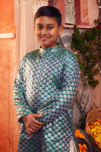 Chotibuti_Blue Silk Banarasi Kurta And Pant Set _Online_at_Aza_Fashions