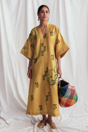 Jodi_Yellow Cotton Embroidery V-neck Nimbu Floral Dress _Online_at_Aza_Fashions
