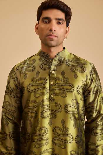 Siddartha Tytler_Green Silk Snake Print Kurta _Online_at_Aza_Fashions