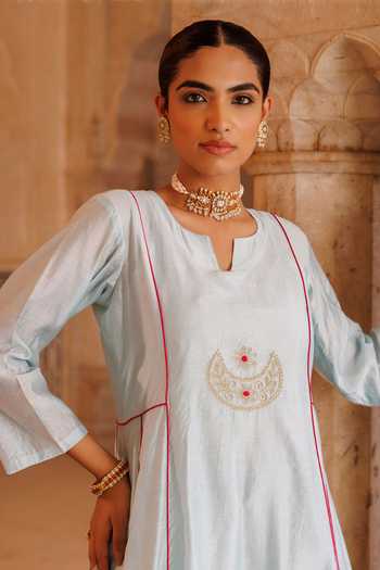 Bannhi By Priyanka Rathore_Blue Chanderi Embroidery, Gota Patti Kurta Set _Online_at_Aza_Fashions