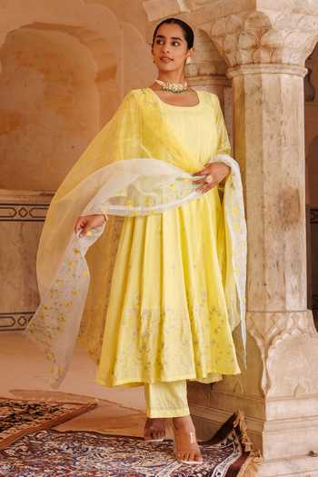 Bannhi By Priyanka Rathore_Yellow Chanderi Embroidery, Gota Patti Scoop Neck Anarkali Set _at_Aza_Fashions