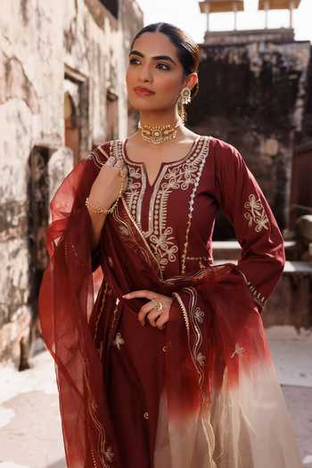 Bannhi By Priyanka Rathore Maroon Cotton Embroidery, Gota Patti V-neck Anarkali Set Online at Aza Fashions Bannhi By Priyanka Rathore_Maroon Cotton Embroidery, Gota Patti V-neck Anarkali Set _Online_at_Aza_Fashions