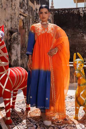 Buy_Bannhi By Priyanka Rathore_Blue Chanderi Embroidery V-neck Anarkali Set 